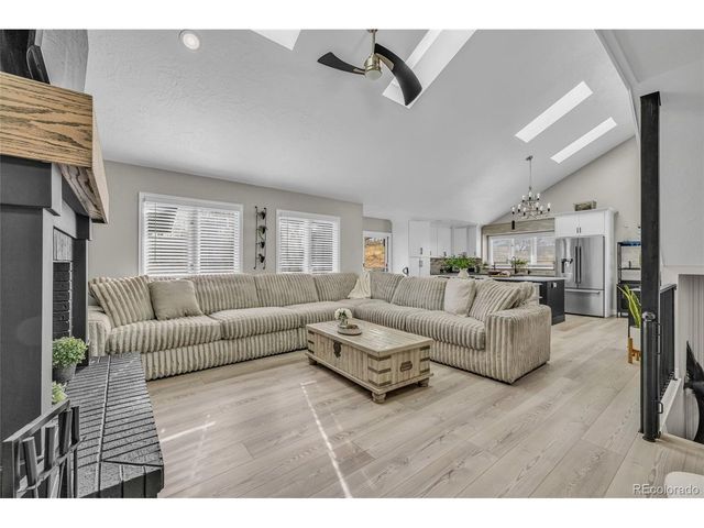 8350 Lightening View Dr, Parker, CO 80134