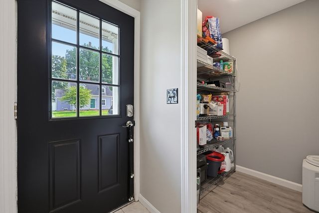 4 Loring St, Auburn, MA 01501