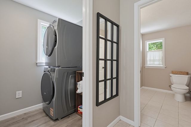 4 Loring St, Auburn, MA 01501
