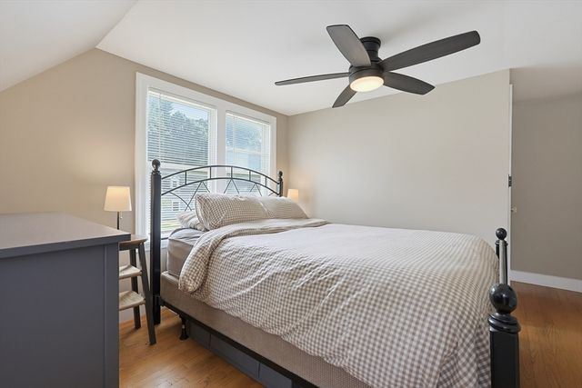 4 Loring St, Auburn, MA 01501