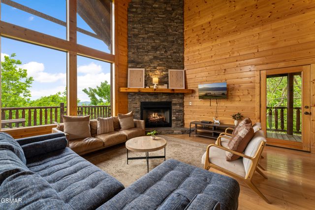 4160 High Ridge Way, Sevierville, TN 37862