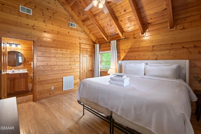 4160 High Ridge Way, Sevierville, TN 37862