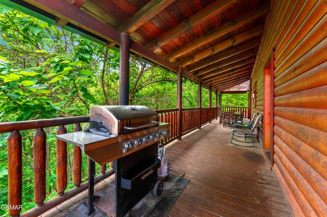 4160 High Ridge Way, Sevierville, TN 37862