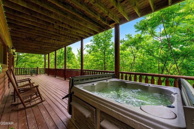 4160 High Ridge Way, Sevierville, TN 37862