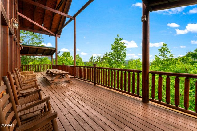 4160 High Ridge Way, Sevierville, TN 37862