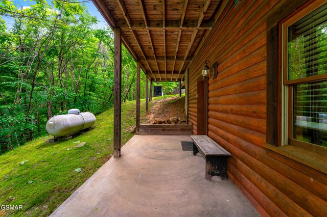 4160 High Ridge Way, Sevierville, TN 37862