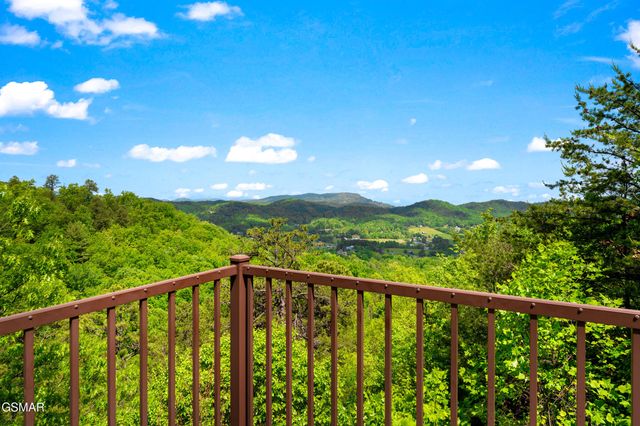 4160 High Ridge Way, Sevierville, TN 37862