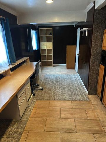 25 Via Delizia, Hillsborough, CA 94010