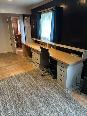 25 Via Delizia, Hillsborough, CA 94010