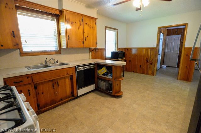 4816 S 34 Street, Fort Smith, AR 72903