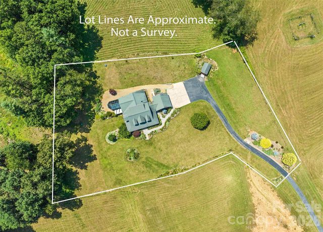 910 California Creek Road, Mars Hill, NC 28754
