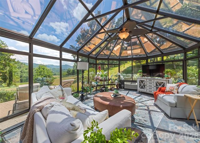 910 California Creek Road, Mars Hill, NC 28754
