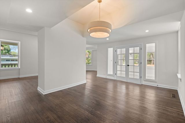 1025 E 48th Street, Chicago, IL 60615