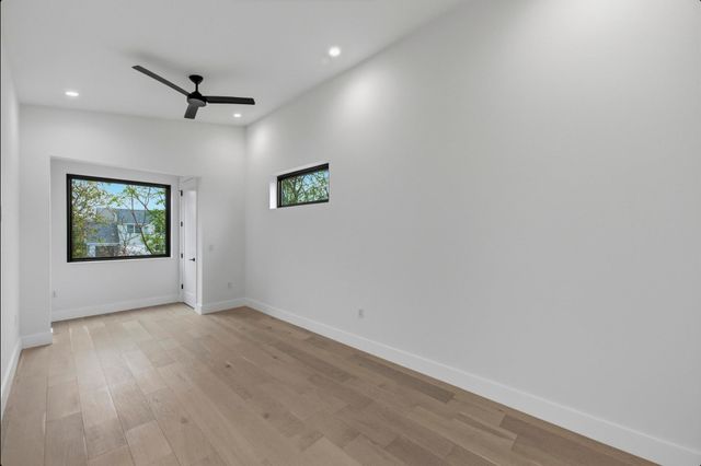 802 Philco DR 2, Austin, TX 78745