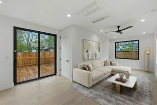 802 Philco DR 2, Austin, TX 78745