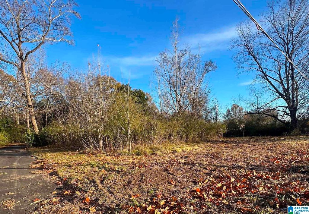 120 BAKER AVENUE, Hueytown, AL 35023