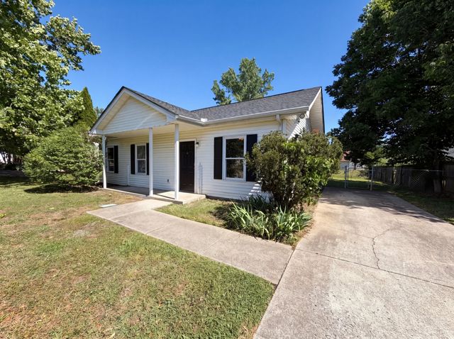 104 Frontier Ln, La Vergne, TN 37086