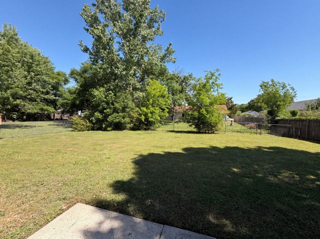 104 Frontier Ln, La Vergne, TN 37086