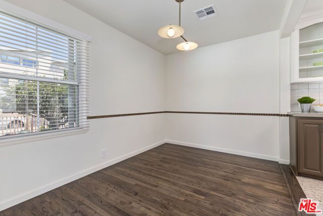 11840 Tennessee Place, Los Angeles, CA 90064