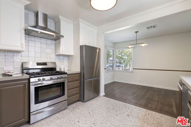 11840 Tennessee Place, Los Angeles, CA 90064