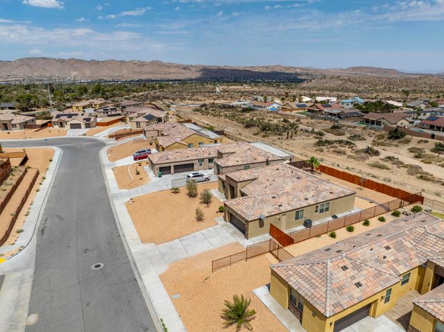 8680 Monument View Drive, Yucca Valley, CA 92284