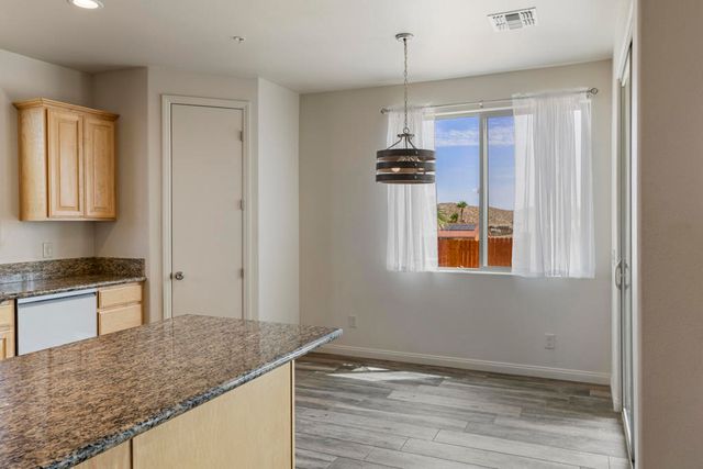 8680 Monument View Drive, Yucca Valley, CA 92284