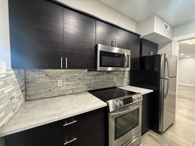 8299 Kingsbrook Road 280, Houston, TX 77024