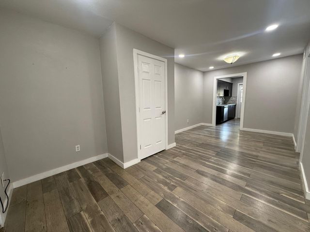 8299 Kingsbrook Road 280, Houston, TX 77024