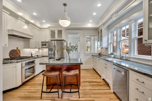 219 E 8TH AVE, Salt Lake City, UT 84103