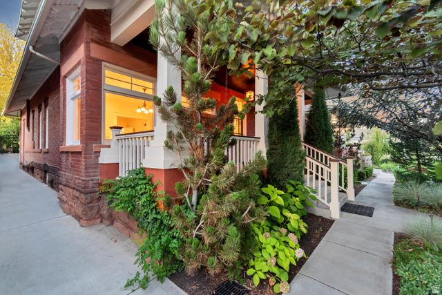 219 E 8TH AVE, Salt Lake City, UT 84103