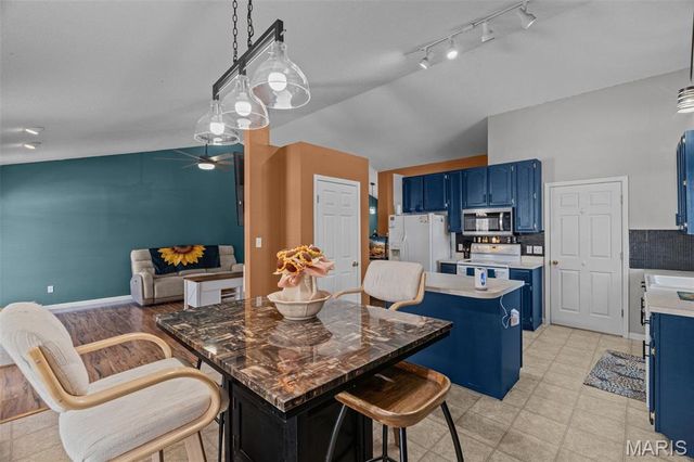 1 Pueblo Circle, Festus, MO 63028