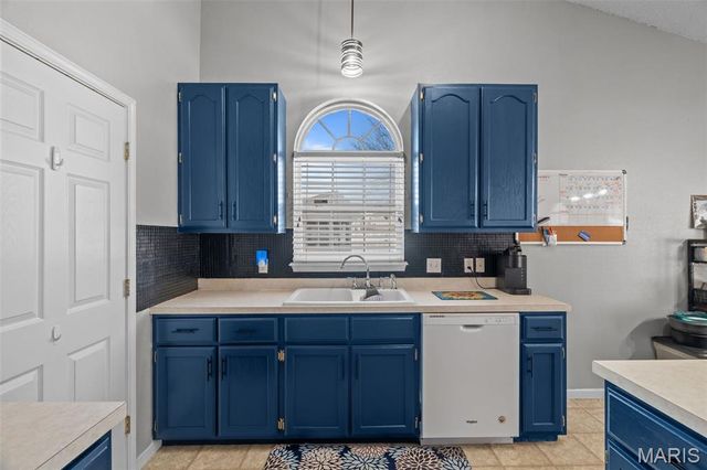 1 Pueblo Circle, Festus, MO 63028