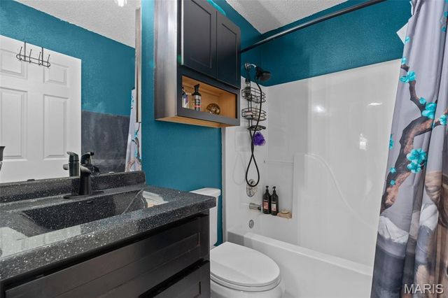 1 Pueblo Circle, Festus, MO 63028