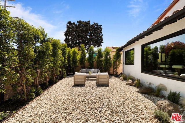 3025 Carter Avenue, Marina Del Rey, CA 90292