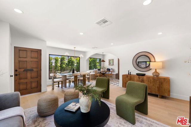 3025 Carter Avenue, Marina Del Rey, CA 90292