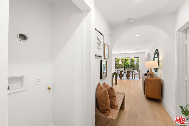 3025 Carter Avenue, Marina Del Rey, CA 90292