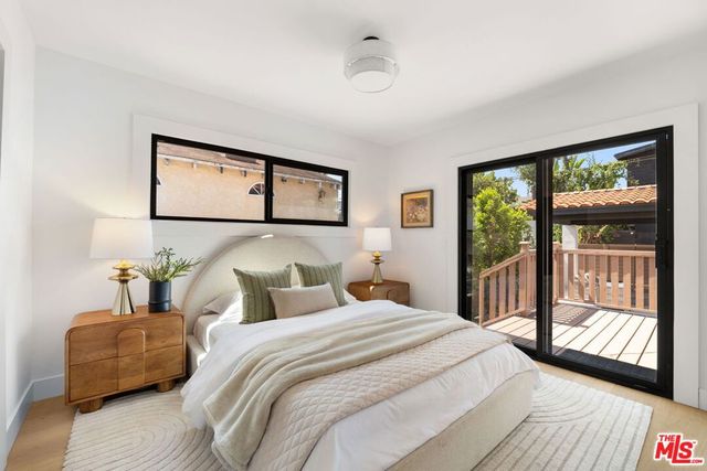 3025 Carter Avenue, Marina Del Rey, CA 90292