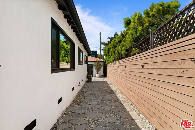 3025 Carter Avenue, Marina Del Rey, CA 90292