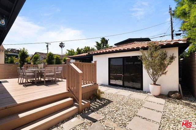 3025 Carter Avenue, Marina Del Rey, CA 90292