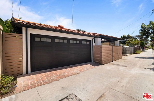 3025 Carter Avenue, Marina Del Rey, CA 90292