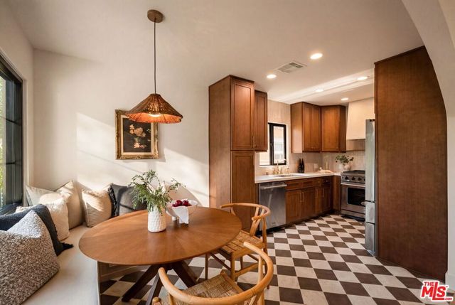 3025 Carter Avenue, Marina Del Rey, CA 90292