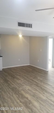 9420 E Speedway Blvd Unit 34, Tucson, AZ 85710