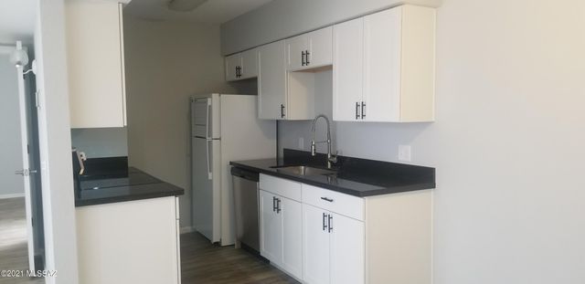 9420 E Speedway Blvd Unit 34, Tucson, AZ 85710