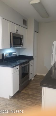 9420 E Speedway Blvd Unit 34, Tucson, AZ 85710