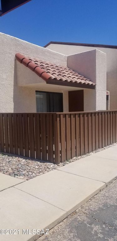 9420 E Speedway Blvd Unit 34, Tucson, AZ 85710