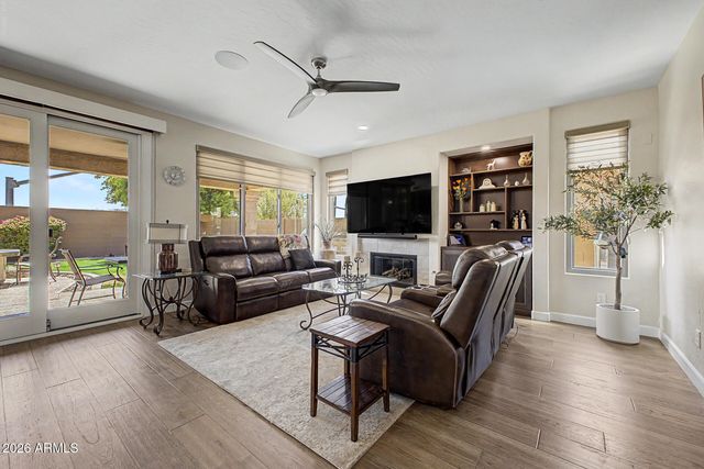 3964 S HOLLYHOCK Place, Chandler, AZ 85248