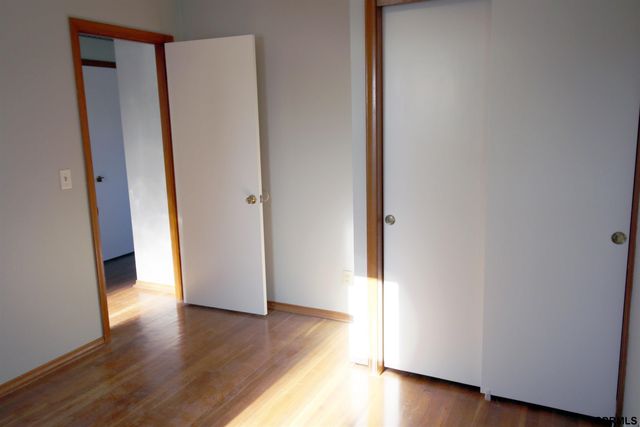 7220 Blue Ridge Drive, Bellevue, NE 68147