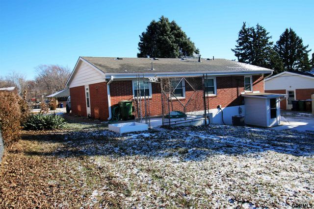 7220 Blue Ridge Drive, Bellevue, NE 68147