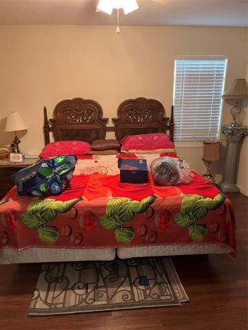 6514 Reamer Street, Houston, TX 77074