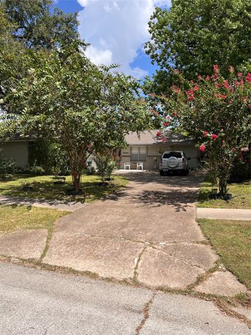 6514 Reamer Street, Houston, TX 77074